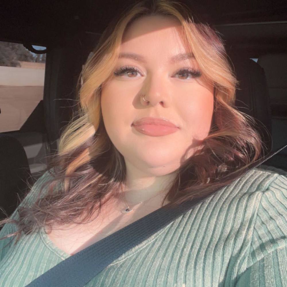 Meet your Posher, April
